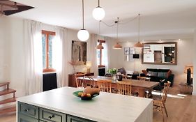 La Diligence, Gite De Caractere Au Coeur D'Arbois